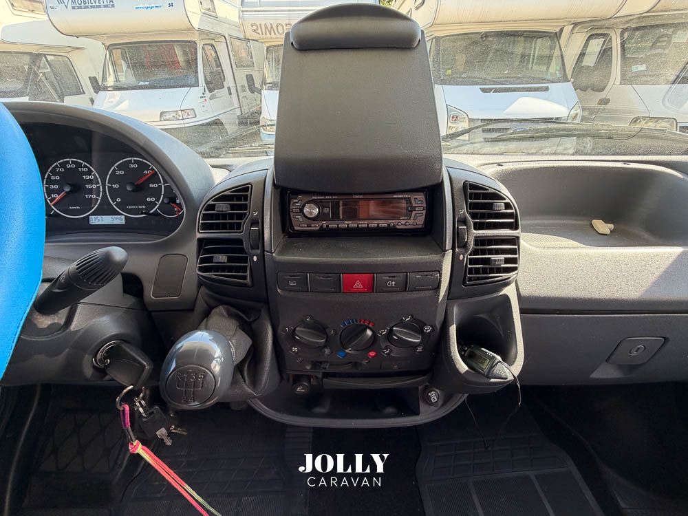 MCLOUIS 690G - Camper Usato Padova Camper Usato Veneto - Jolly Caravan -12.jpg